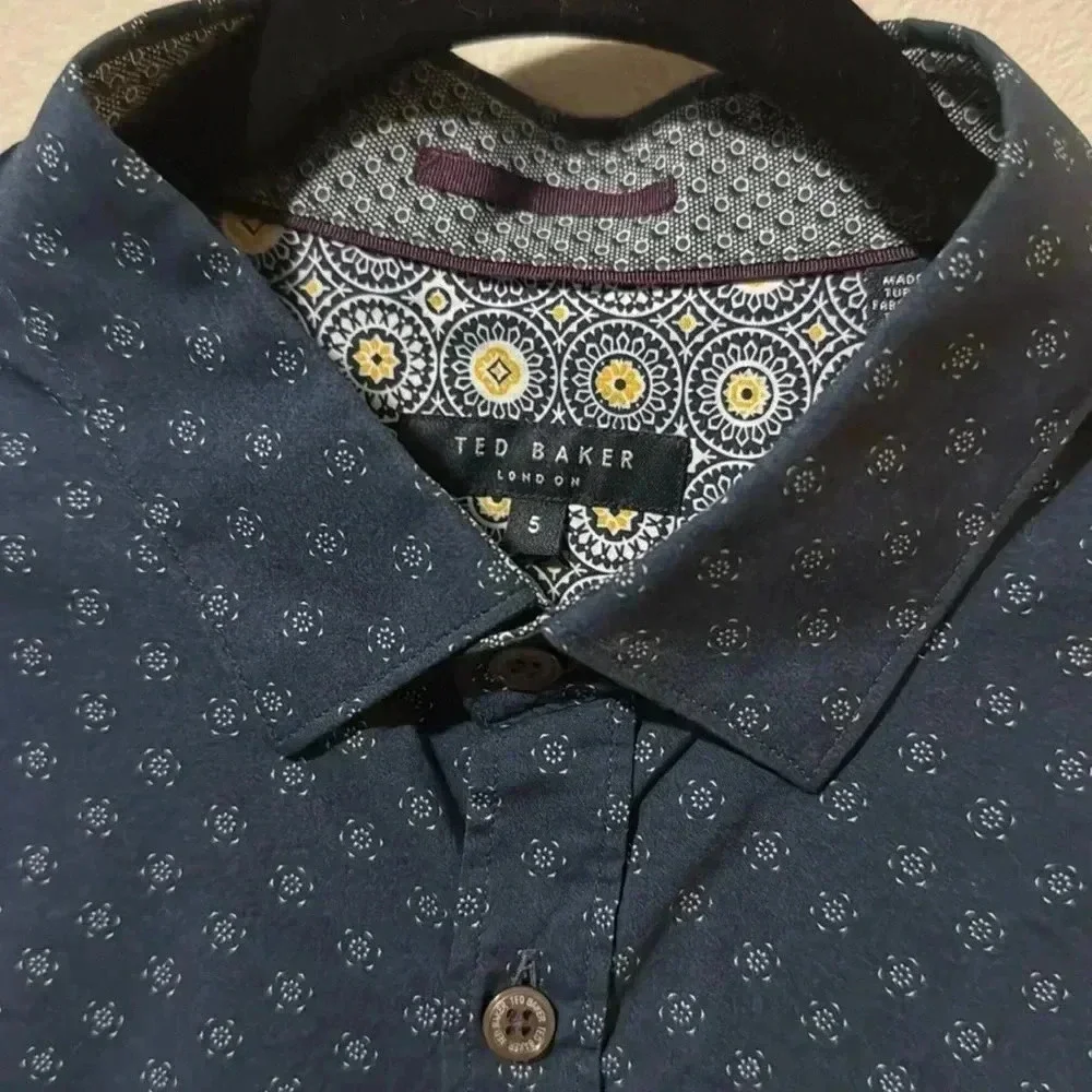 Ted Baker London | 100% Cotton button down, size 5. Navy blue with print. EUC